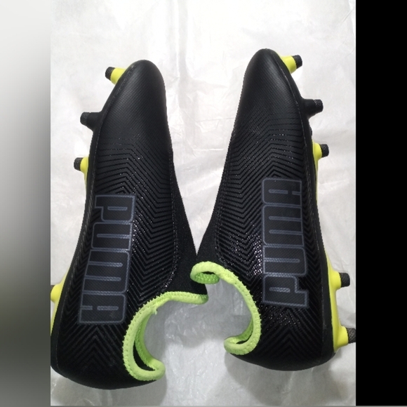 Puma Black and Lime Green Athletic Shoes - Picture 7 of 10